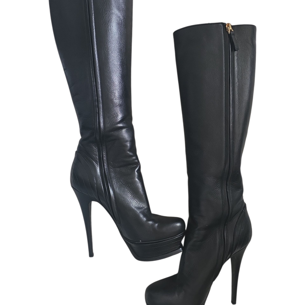 Yves Saint Laurent Black Heeled Boots